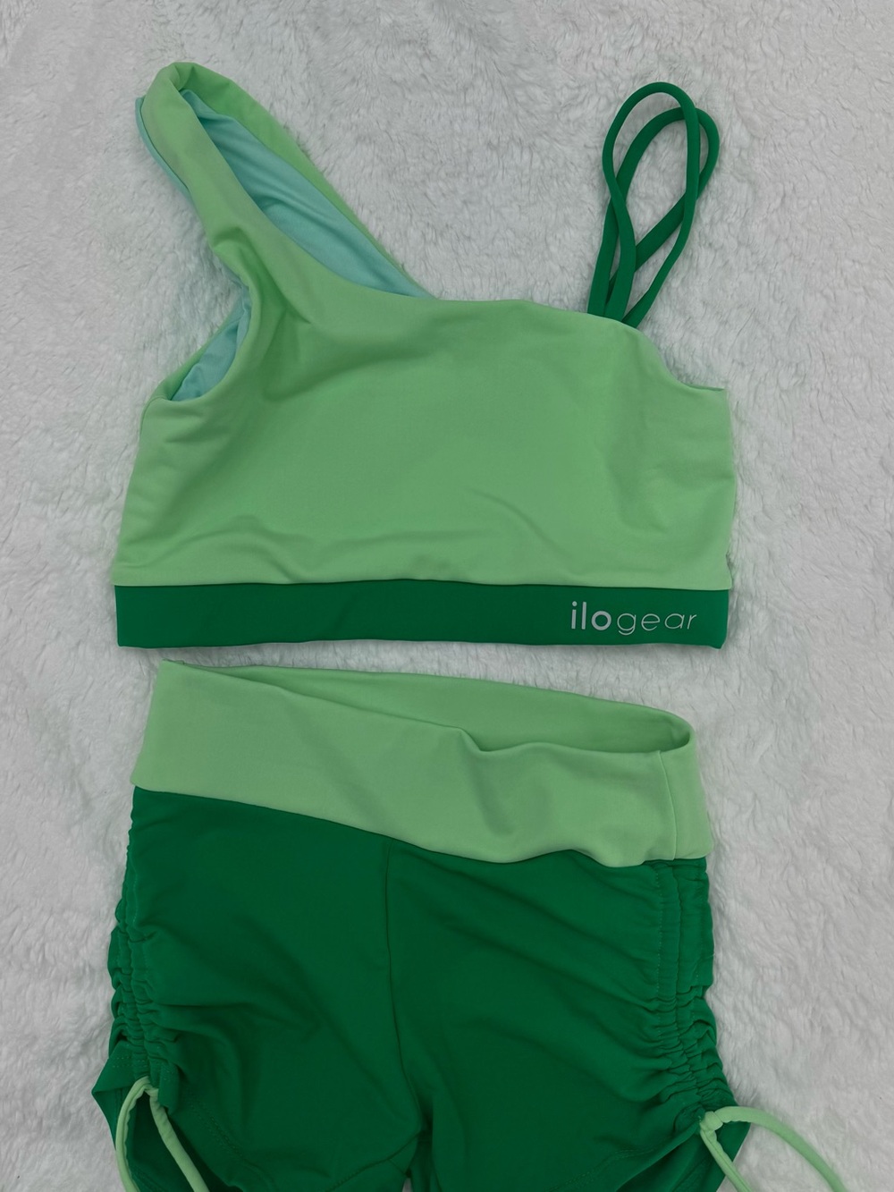 ilogear  green set